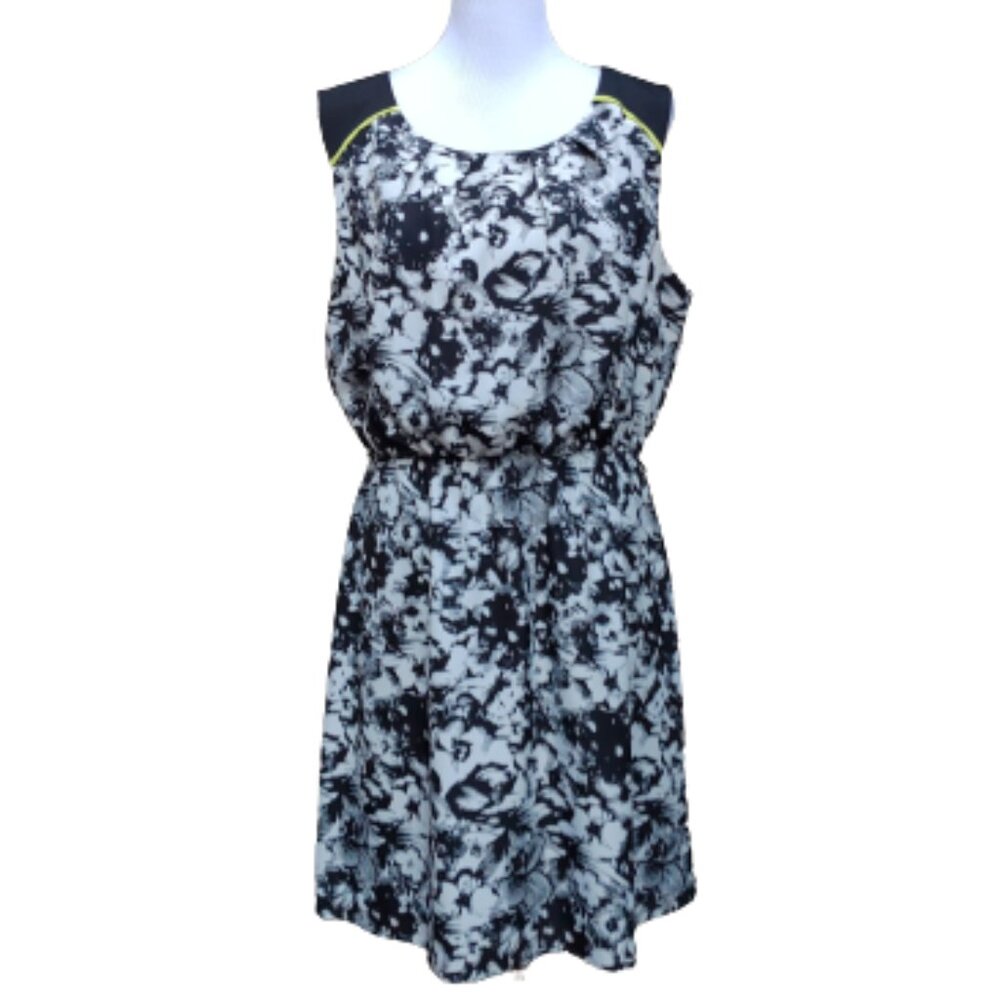 Maurices Abstract Print Dress Black White Yellow Trim Floral Button Detail